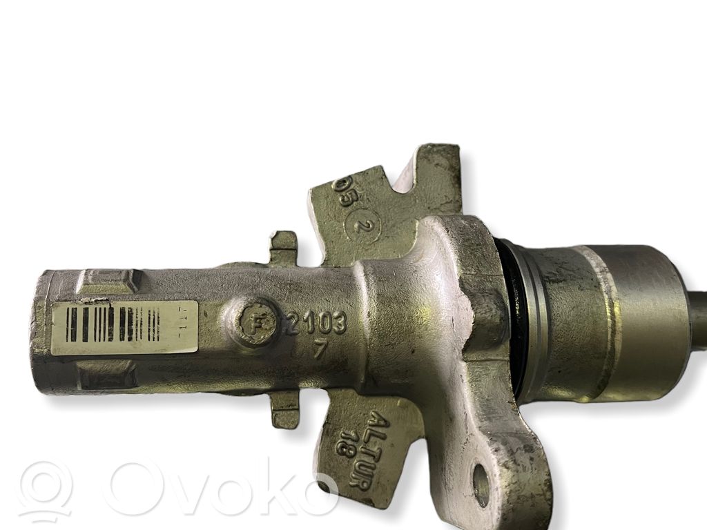 BMW X5 E53 Master brake cylinder 