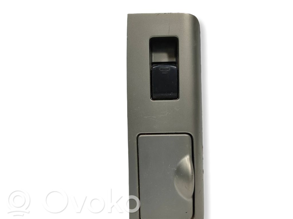 Nissan Pathfinder R51 Electric window control switch 