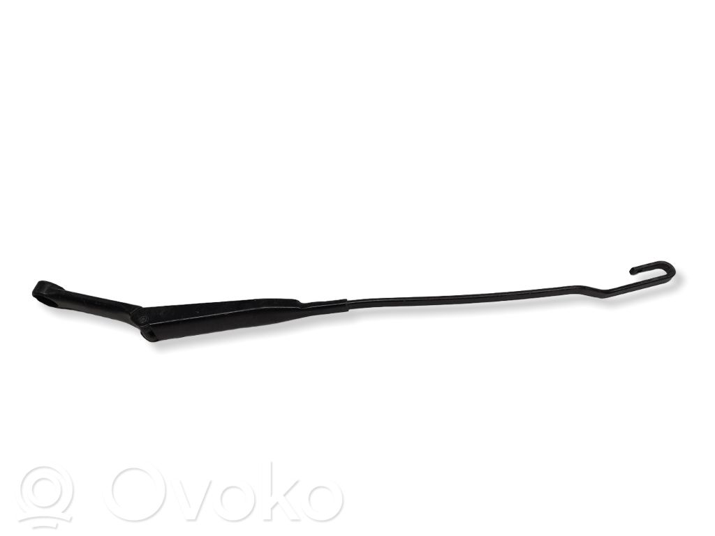 Audi A4 S4 B5 8D Ramię wycieraczki szyby przedniej / czołowej 