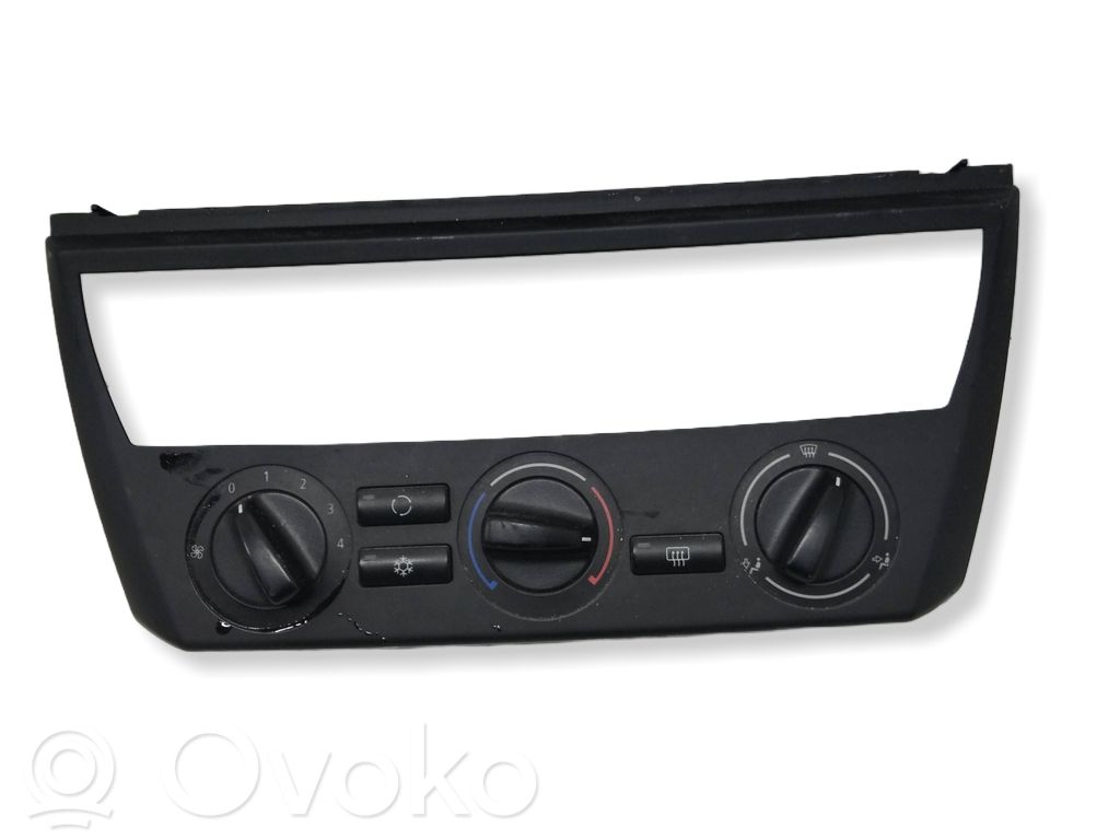 BMW X3 E83 Climate control unit 
