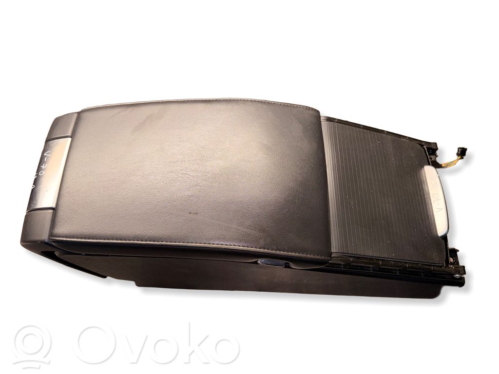 Volvo V70 Elkoņa balsts 