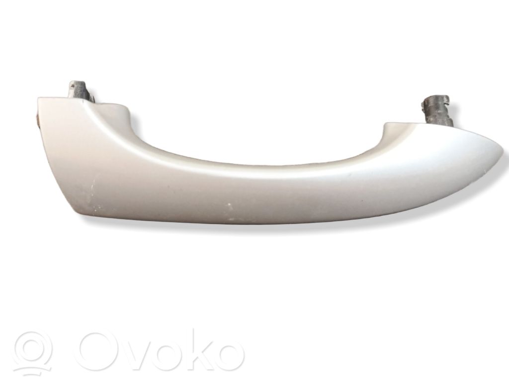 Manecilla externa puerta trasera   8257738