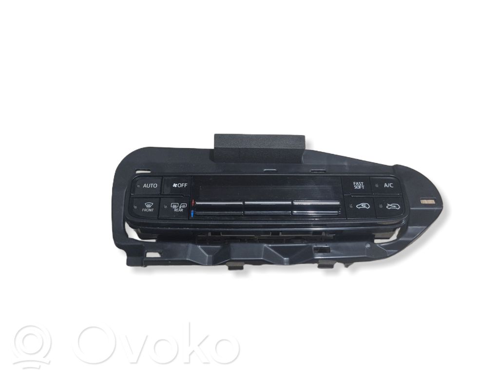 Toyota Auris E180 Climate control unit 