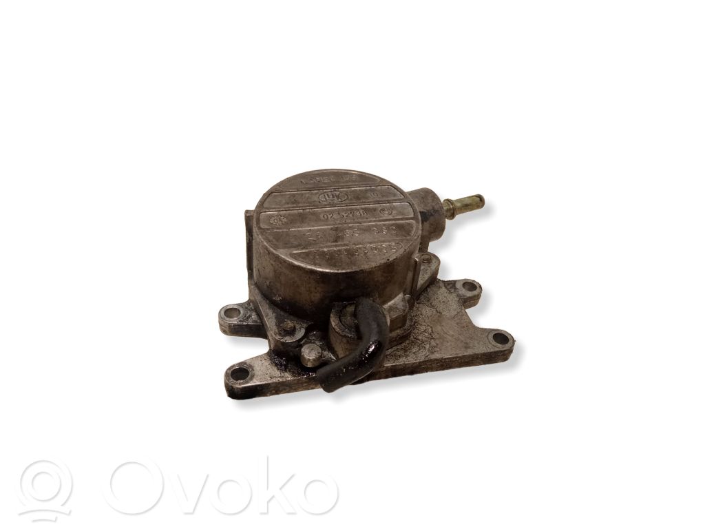 Opel Vectra C Vacuum pump 