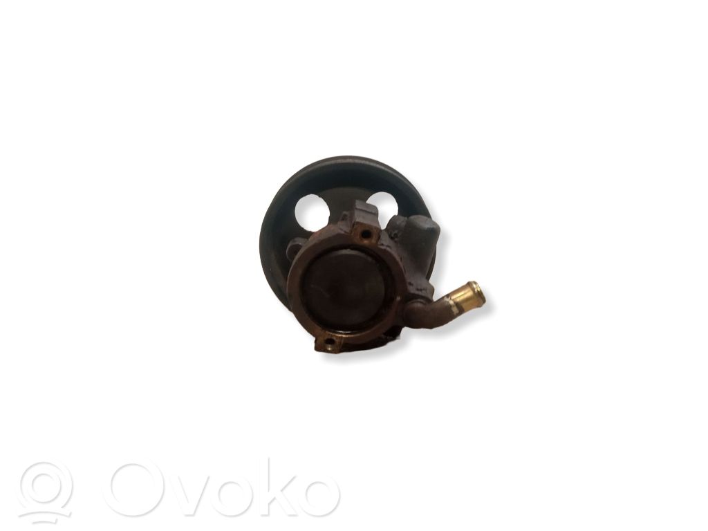 Opel Astra F Ohjaustehostimen pumppu 