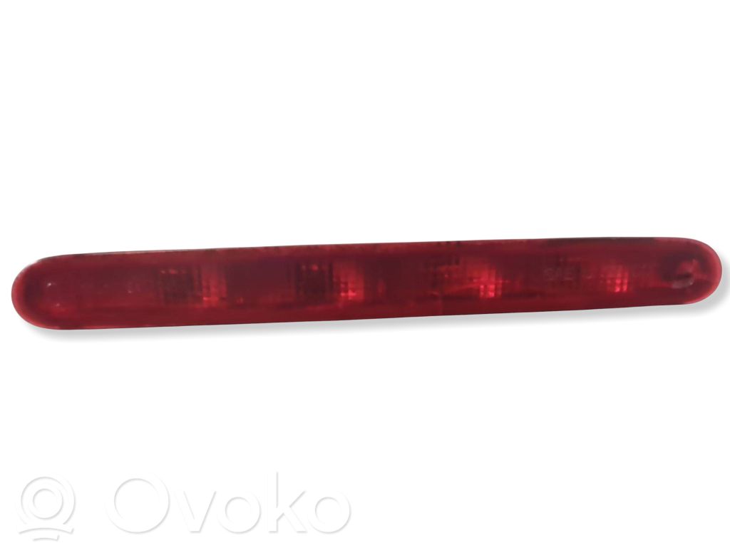 Third/center stoplight   E20043,927002L000,927002L010,927002L0