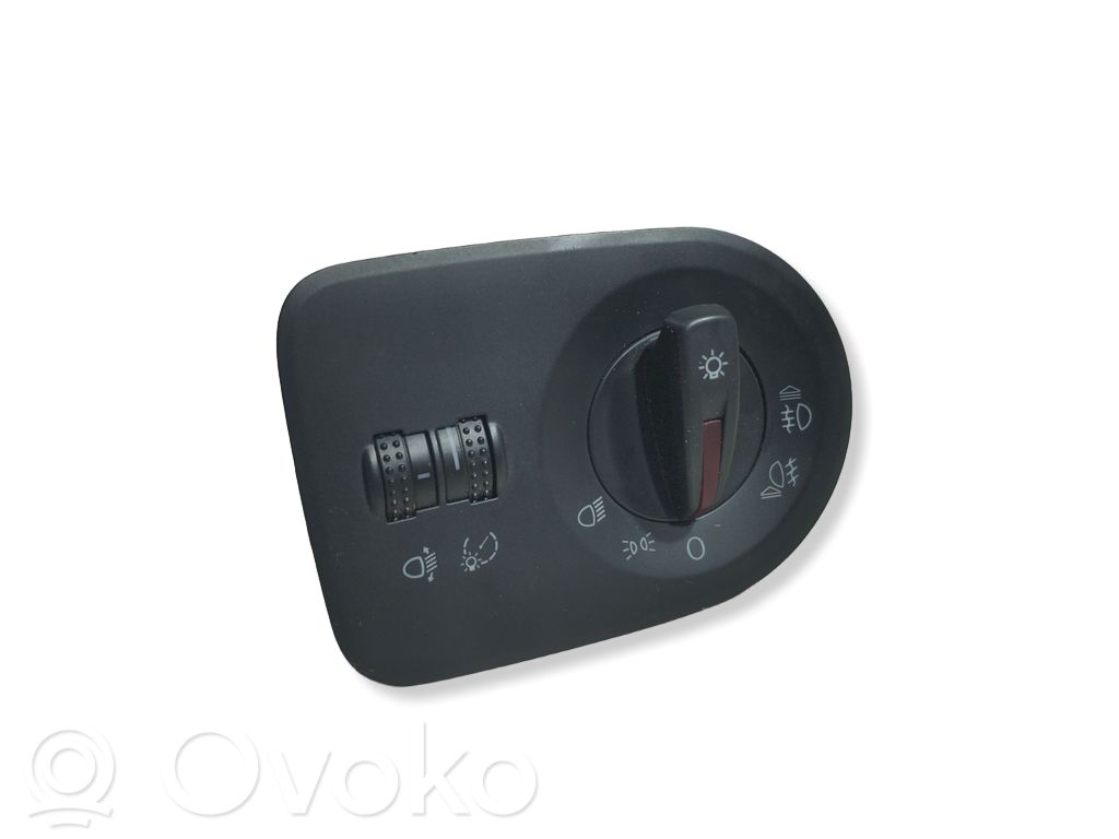 Seat Ibiza IV (6J,6P) Interrupteur d’éclairage 