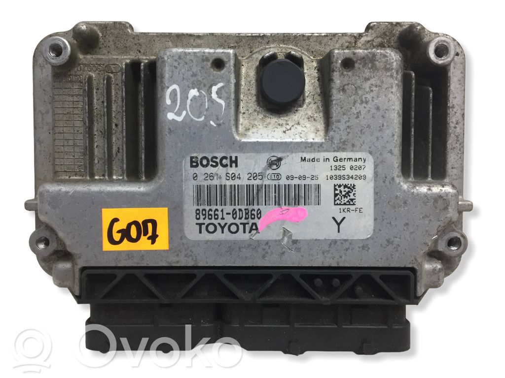 Toyota Yaris Sterownik / Moduł ECU 