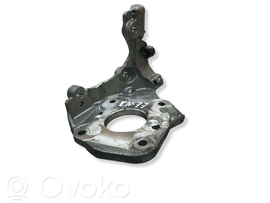 Ford Focus Fuel pump bracket 