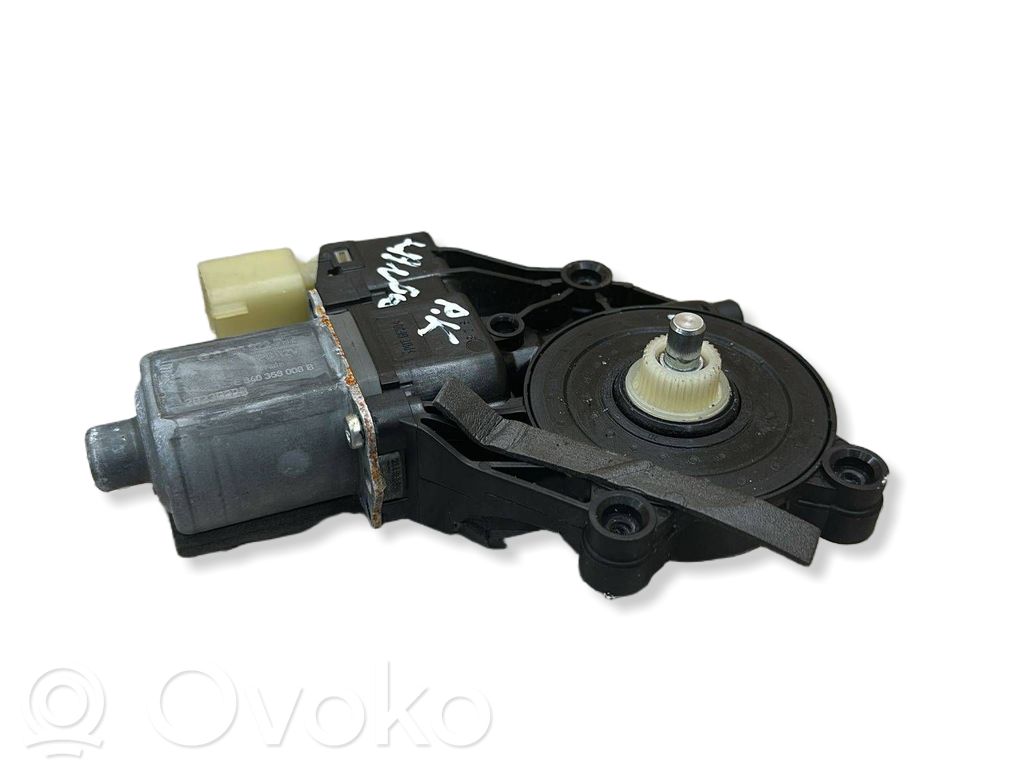 Silnik regulatora szyby drzwi przednich   0130822792,20230228
