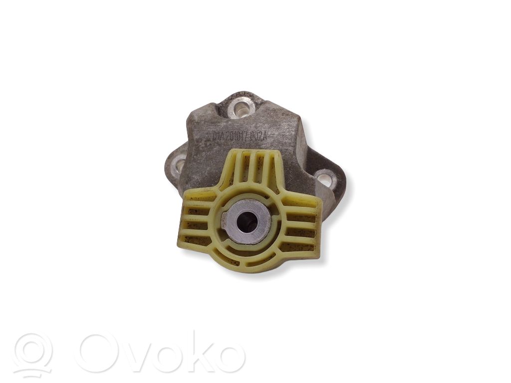 Volvo XC40 Engine mounting bracket 