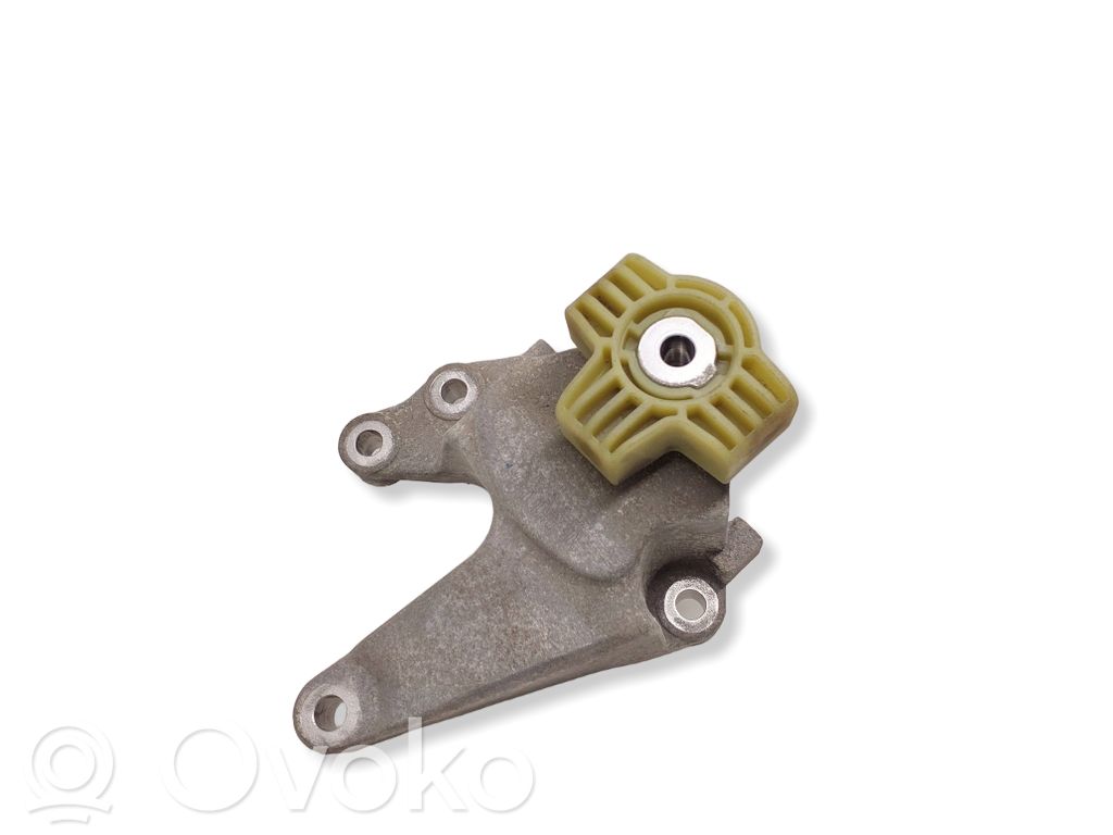 Volvo XC40 Engine mounting bracket 