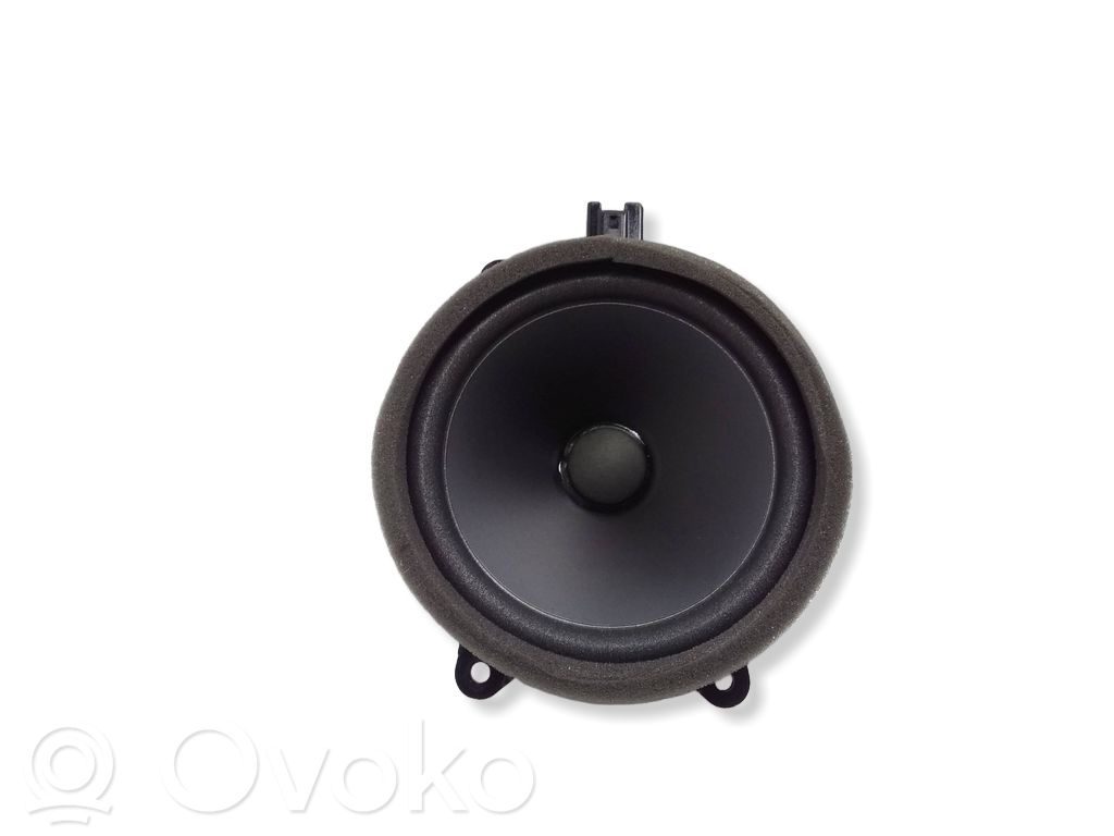 Volvo XC40 Altavoz de la puerta trasera 