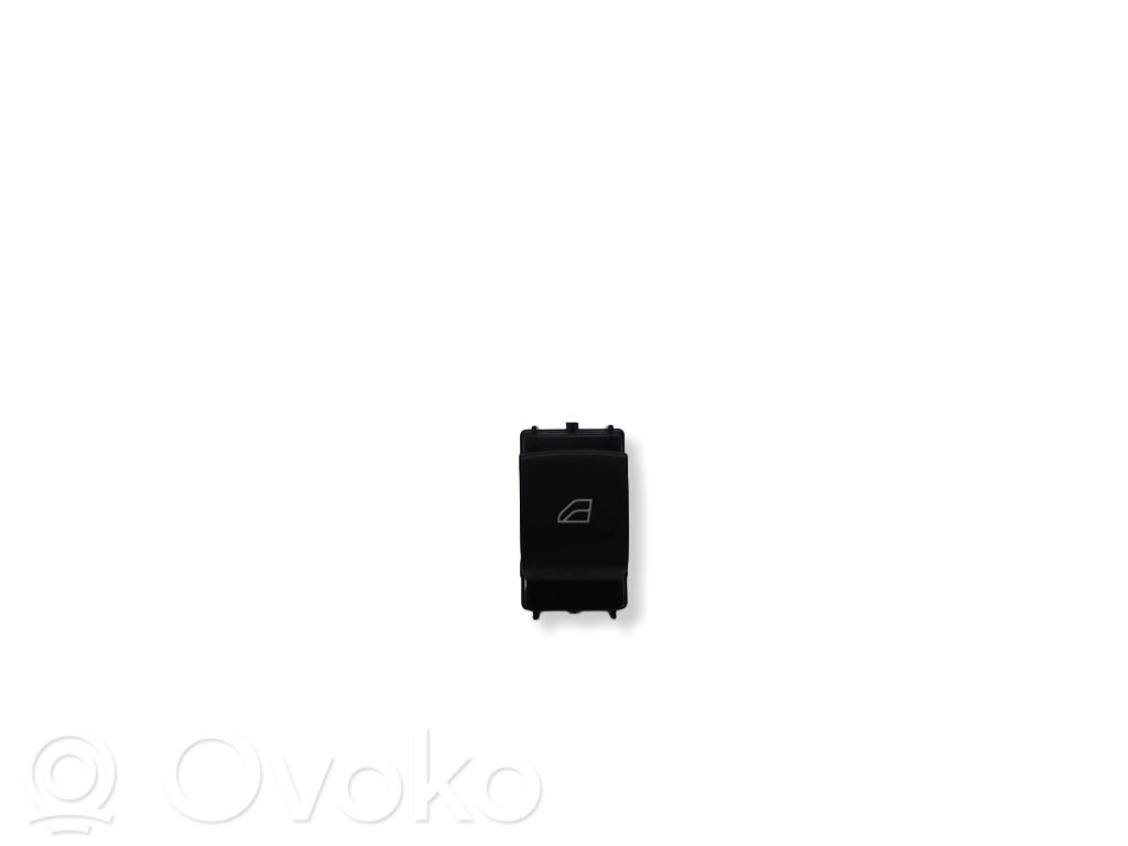 Volvo XC40 Electric window control switch 