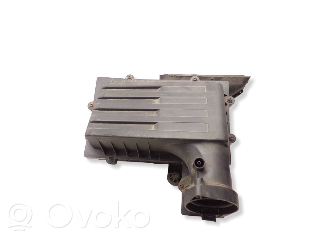 Skoda Superb B8 (3V) Air filter box 