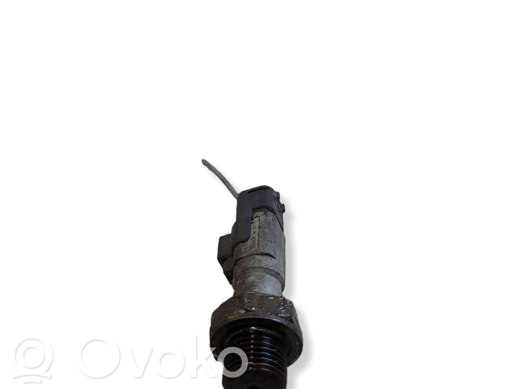 Oil pressure sensor