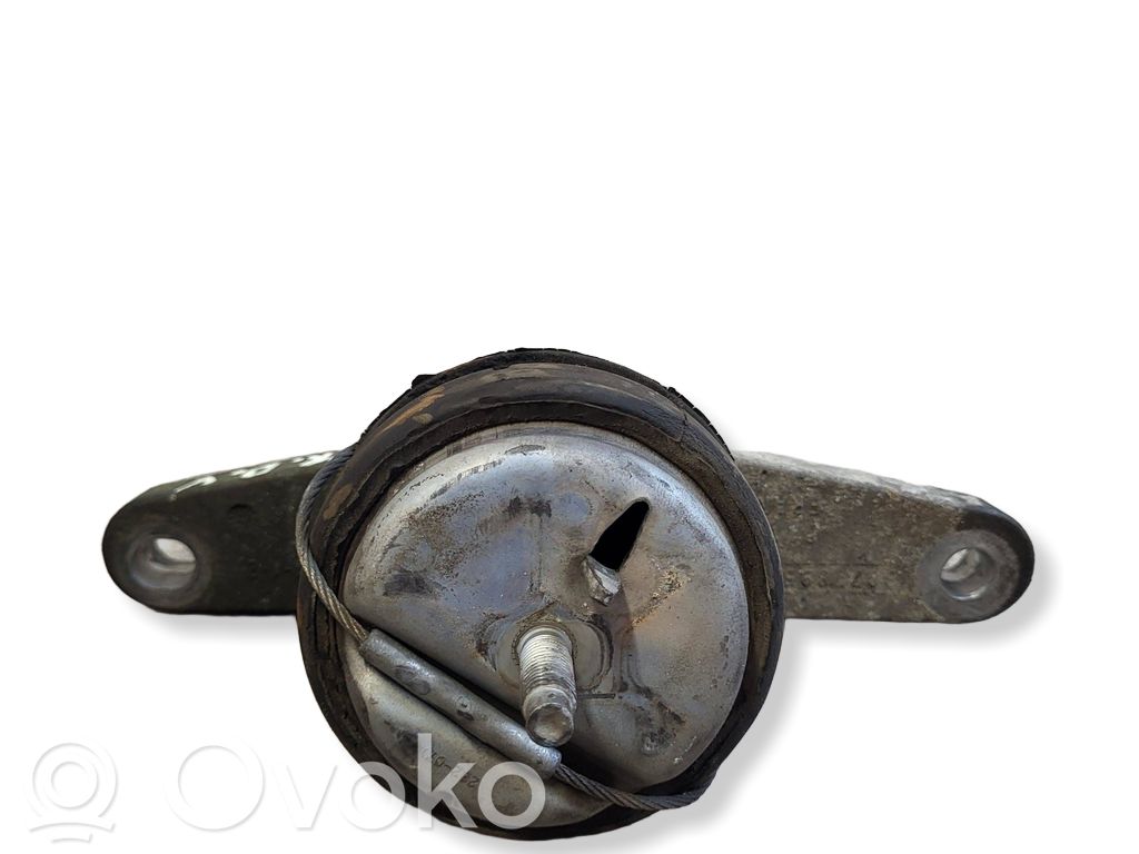 Engine mount bracket   30778953