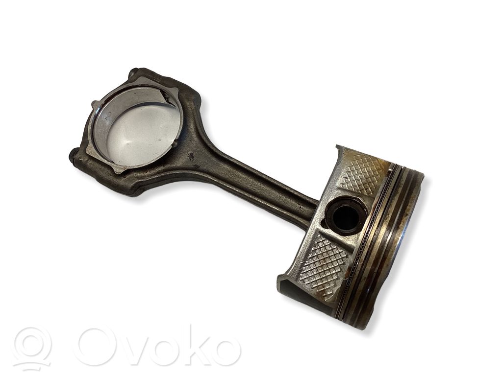 Dodge Challenger Piston 