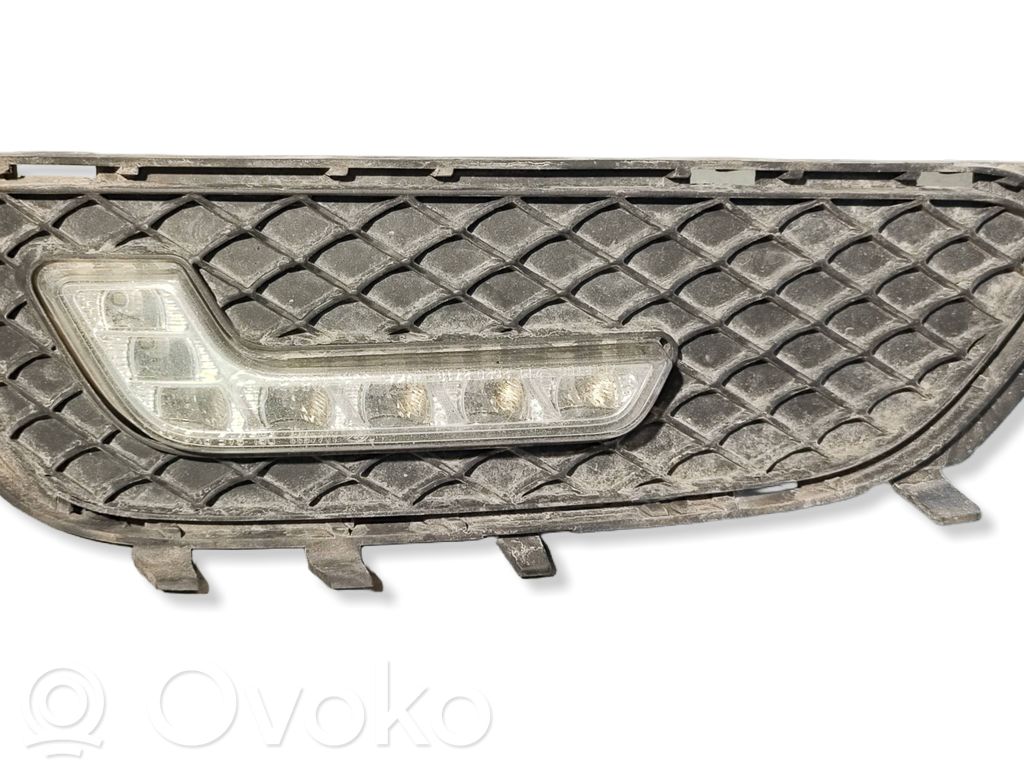 Mercedes-Benz E W212 Etusumuvalo 