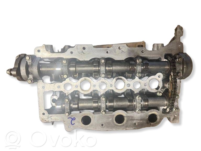 Land Rover Discovery 4 - LR4 Engine head 