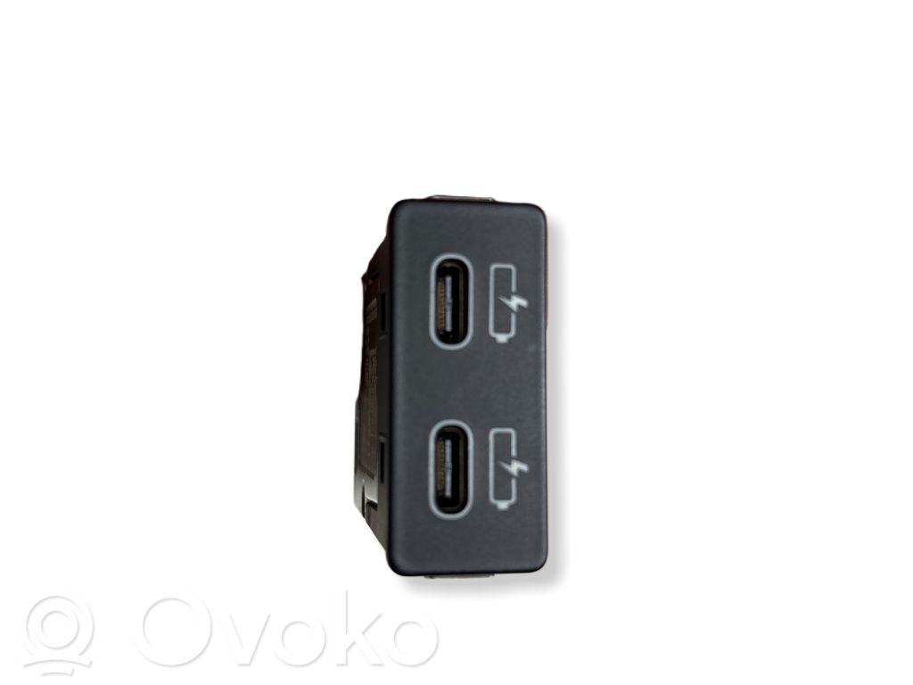BMW X5 G05 Gniazdo / Złącze USB 