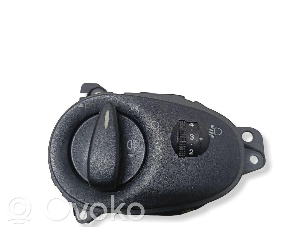 Ford Focus Light switch 