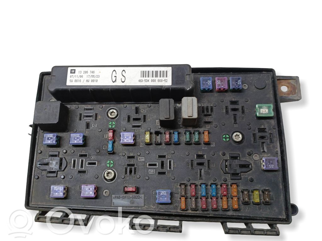 Opel Zafira B Módulo de fusible 