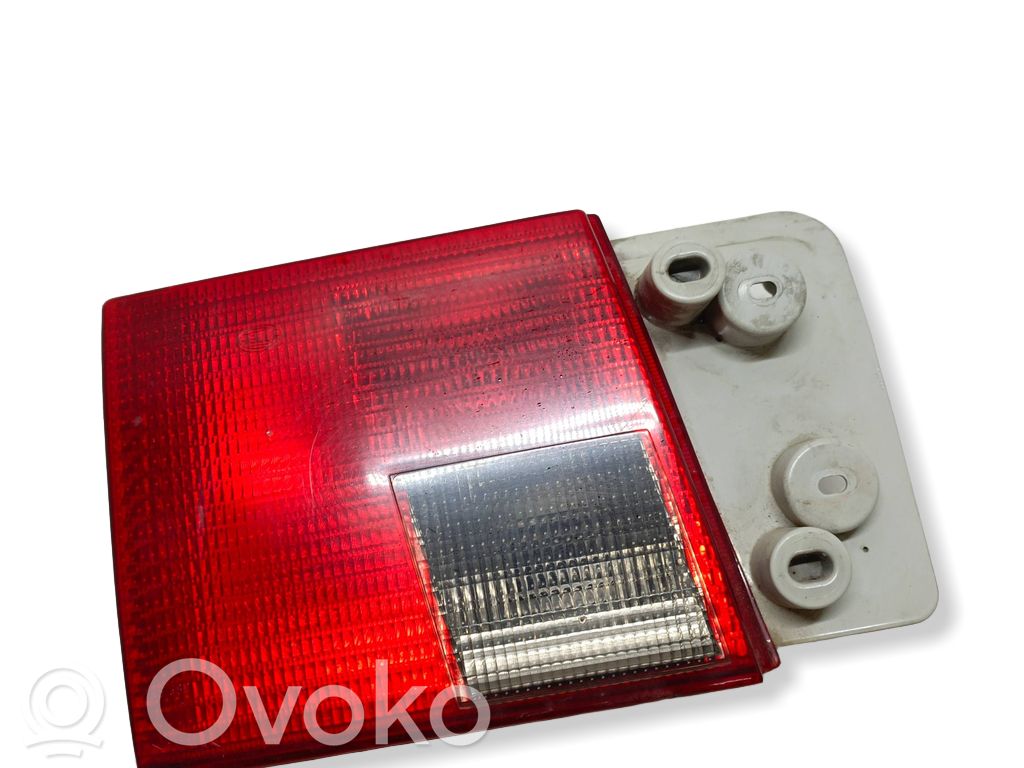 Audi A6 S6 C4 4A Luces portón trasero/de freno 
