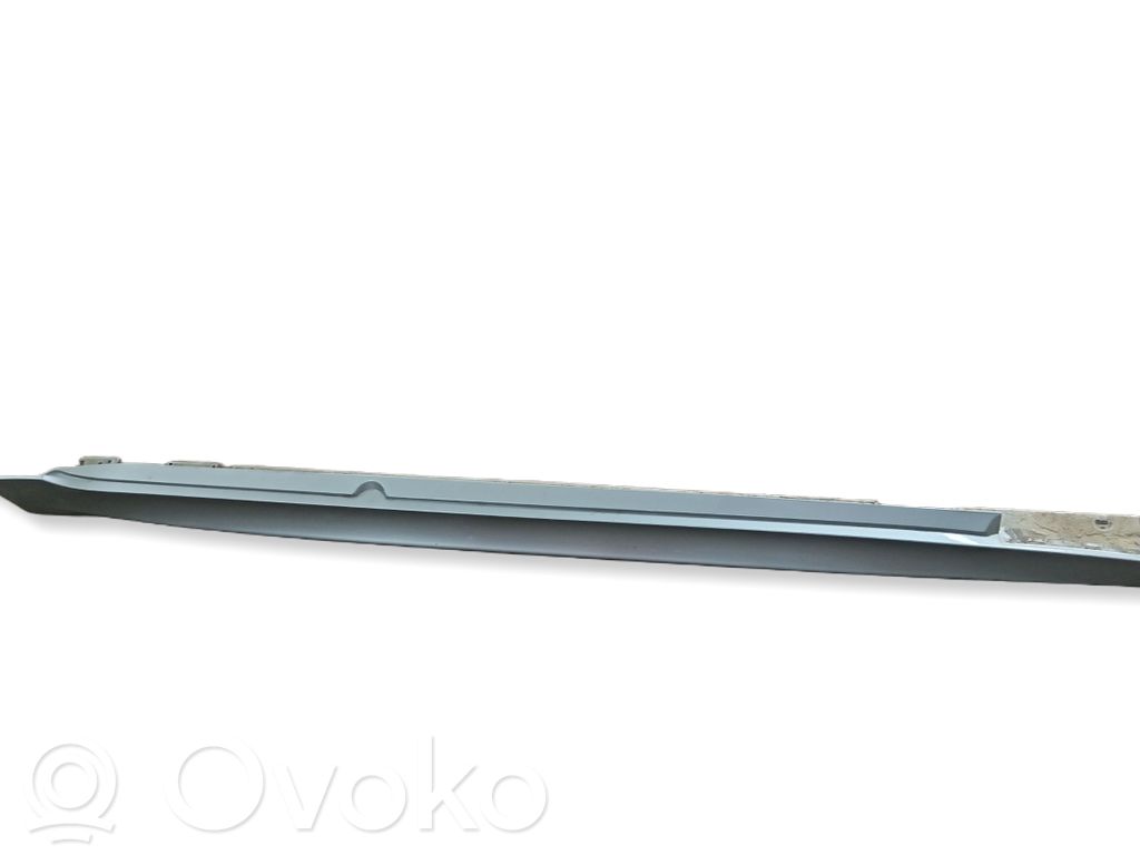 Sill   7896838