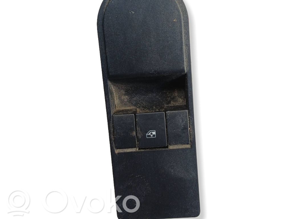 Opel Zafira B Przyciski szyb 