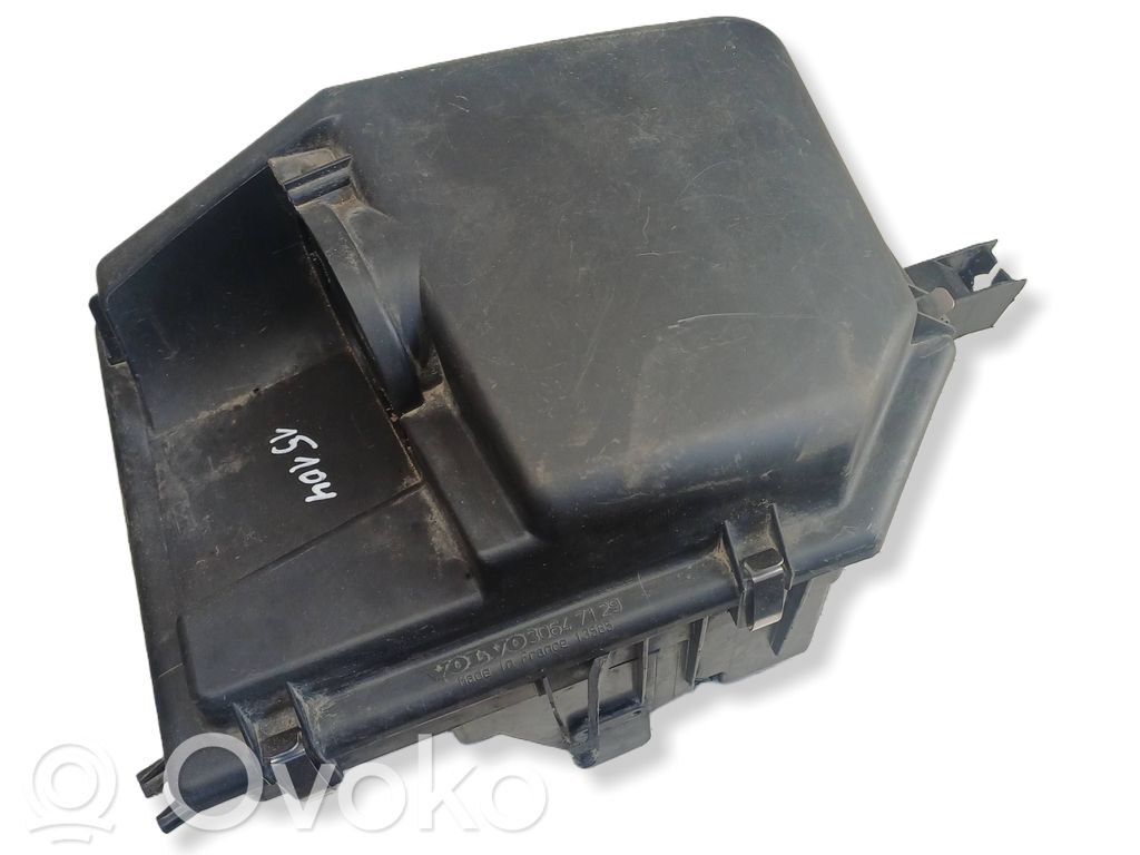 Volvo XC90 Air filter box 