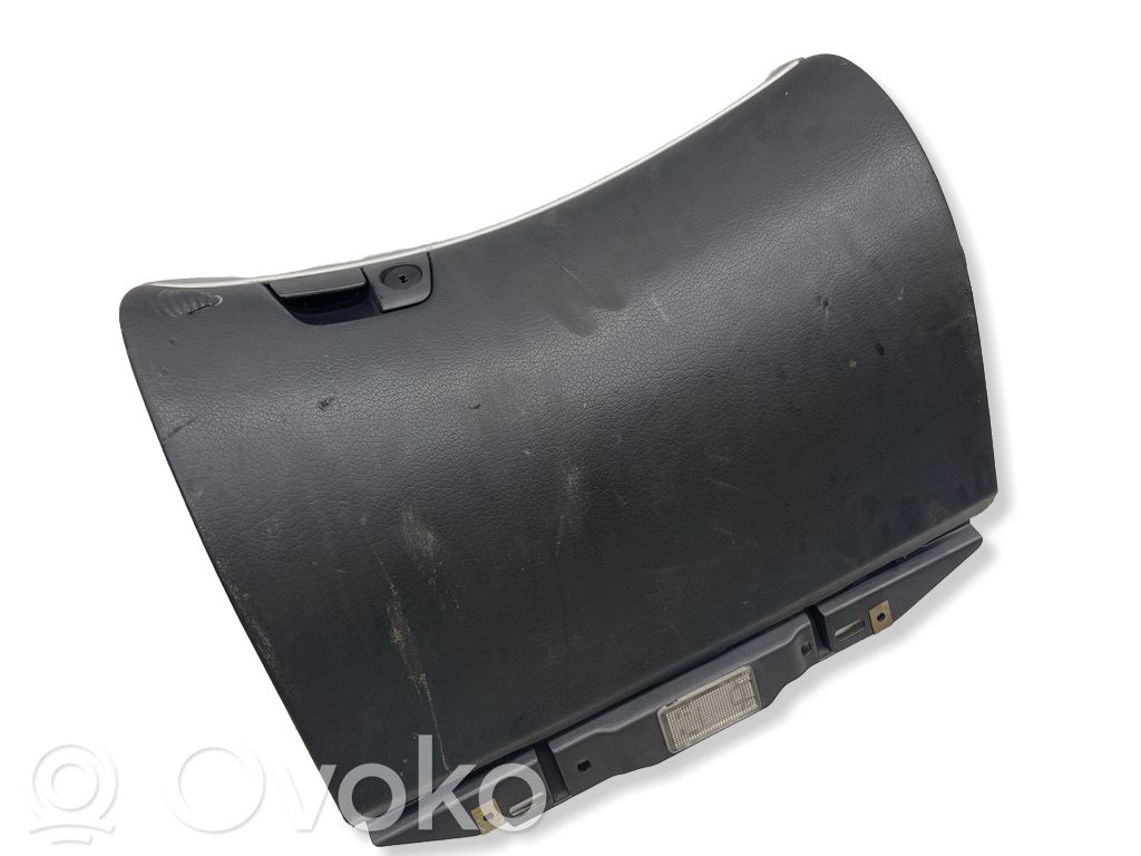 Volvo S60 Glove box 