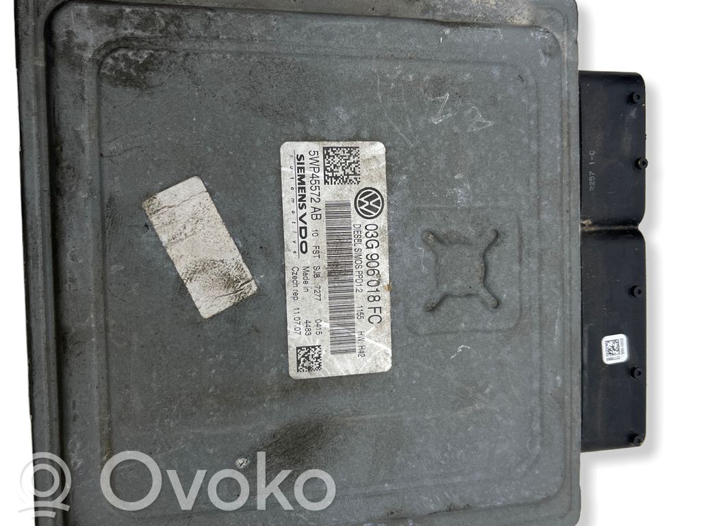 Volkswagen PASSAT B6 Engine control unit/module 