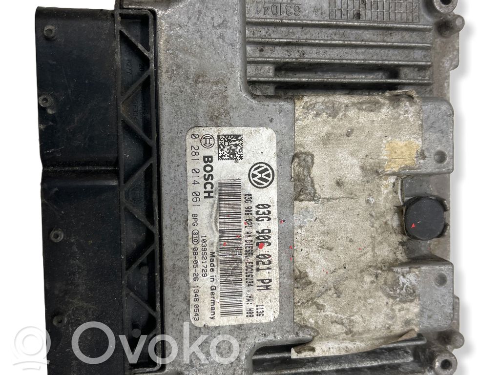 Volkswagen Golf VI Engine control unit/module 