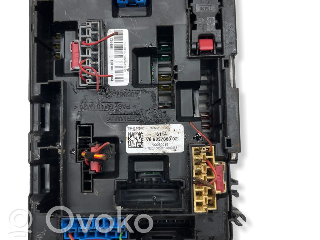 BMW 3 E90 E91 Saugiklių dėžė (komplektas) 