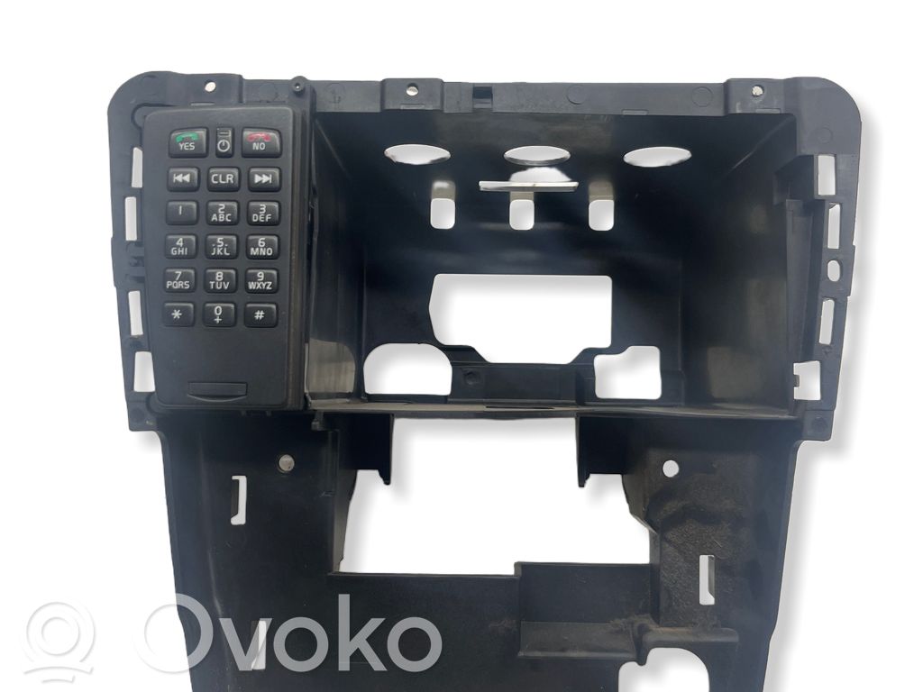 Volvo V70 Radio/GPS head unit trim 