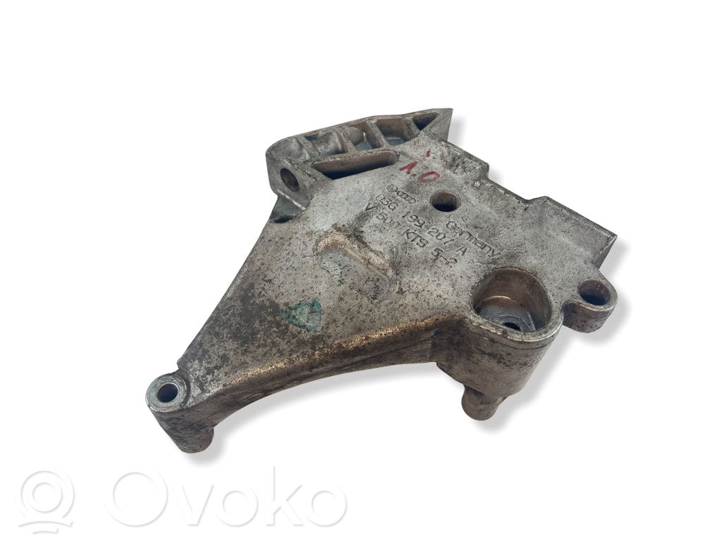 Volkswagen PASSAT B6 Engine mounting bracket 