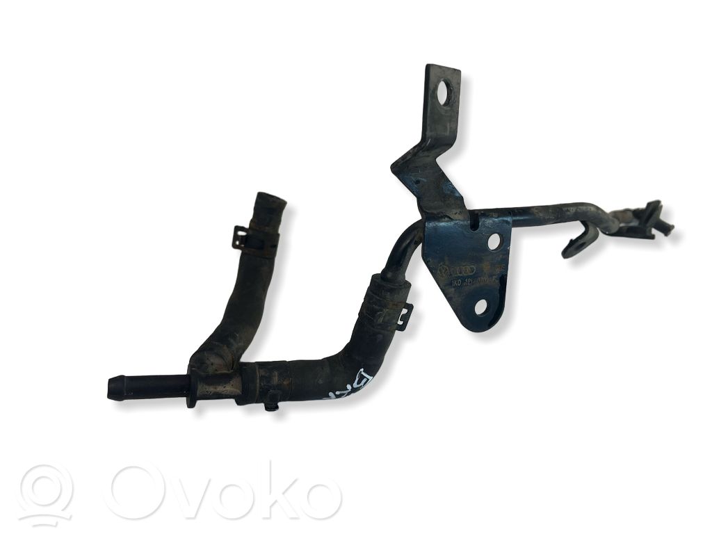 Volkswagen PASSAT B6 Engine coolant pipe/hose 