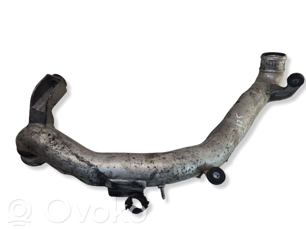 Volkswagen PASSAT B6 Intercooler hose/pipe 