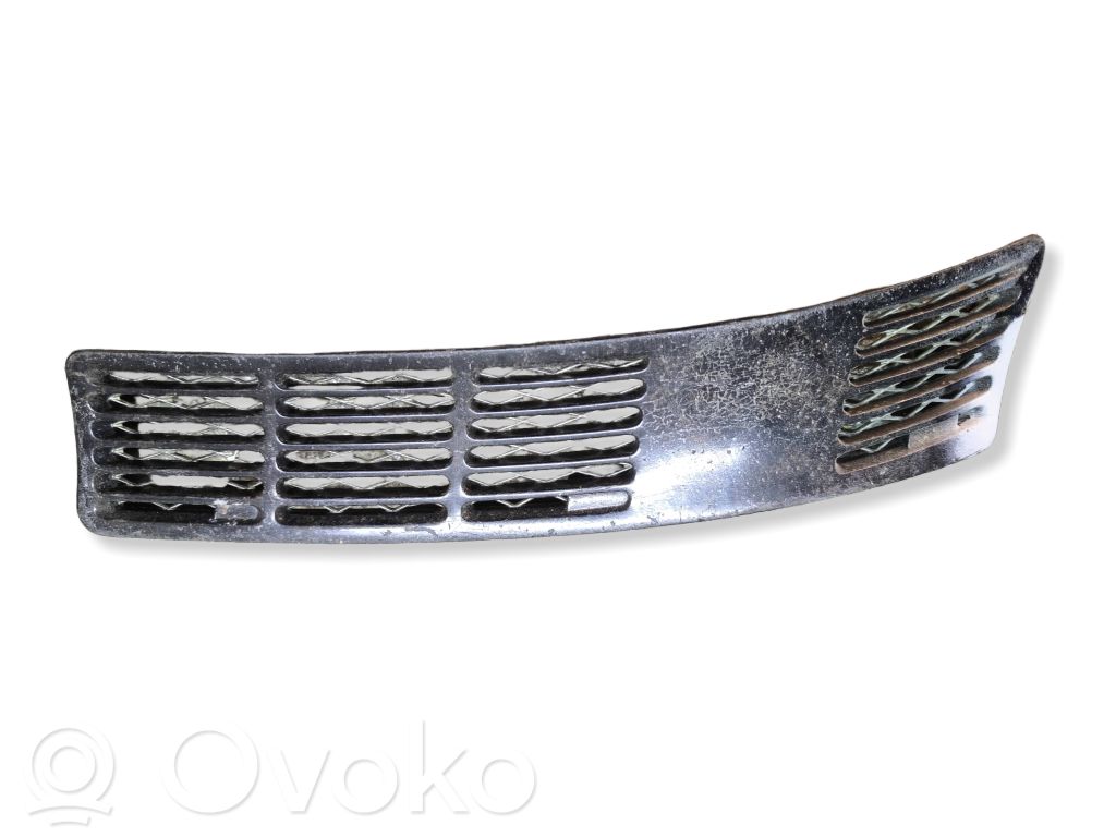 BMW 3 E30 Rivestimento del tergicristallo 