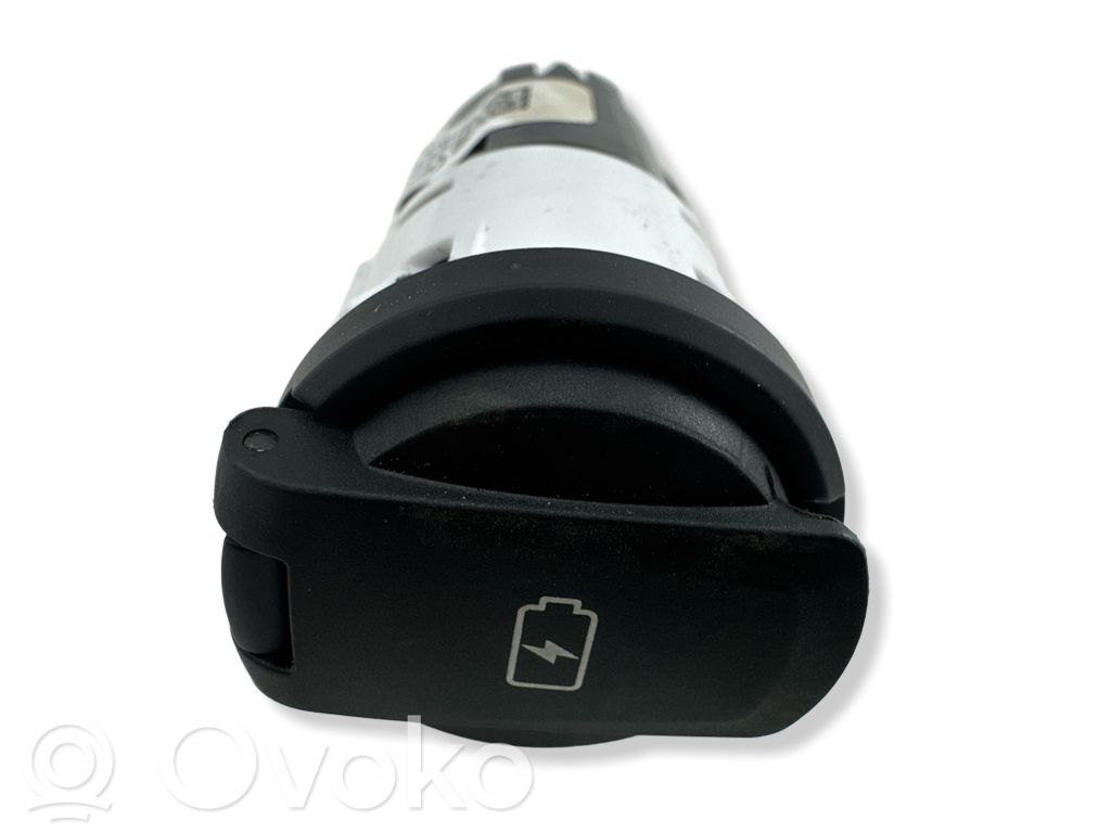 USB socket connector   10R0611588