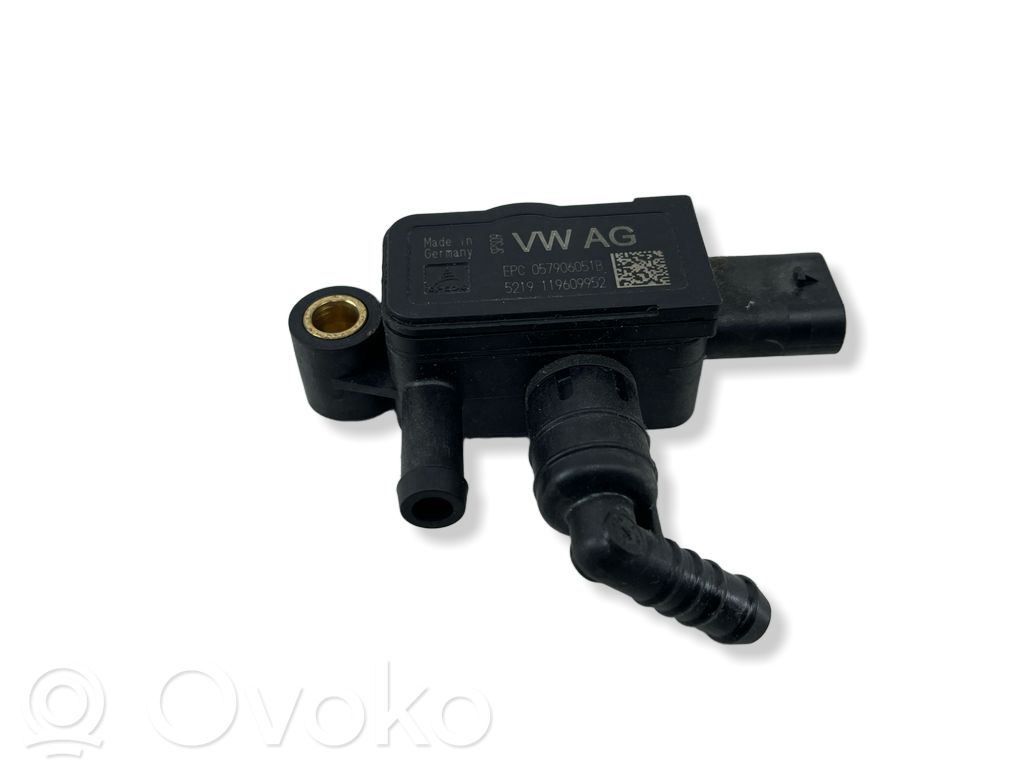 Volkswagen Golf VII Exhaust gas pressure sensor 
