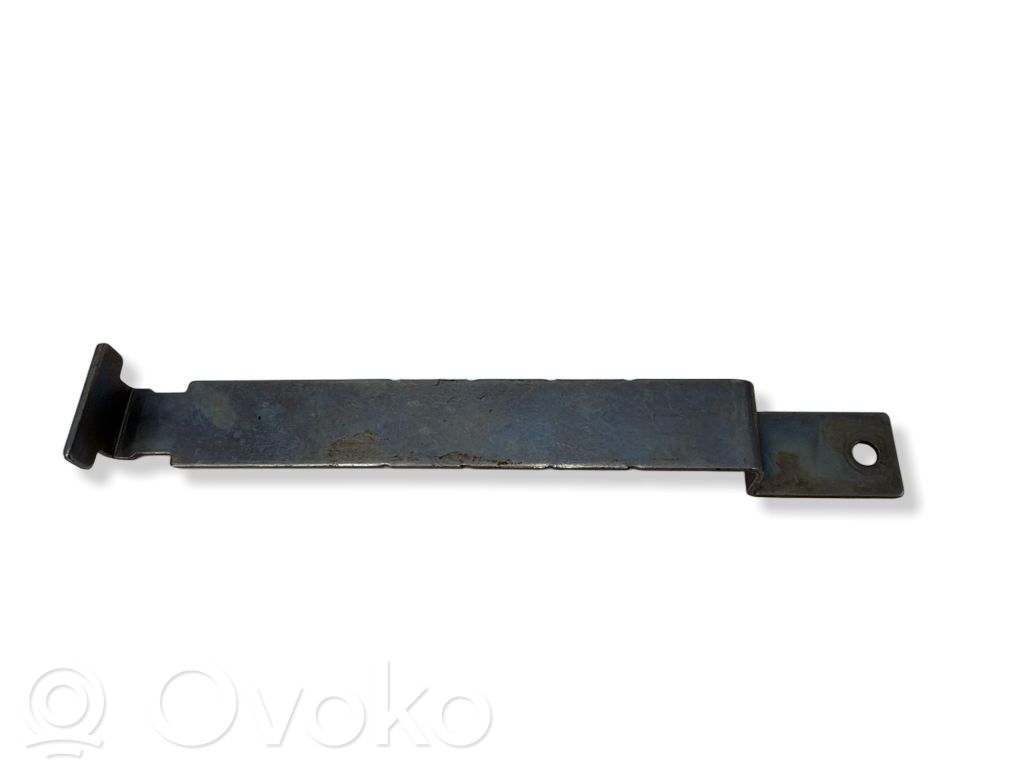 Volkswagen Golf VIII Bridă fixare baterie 