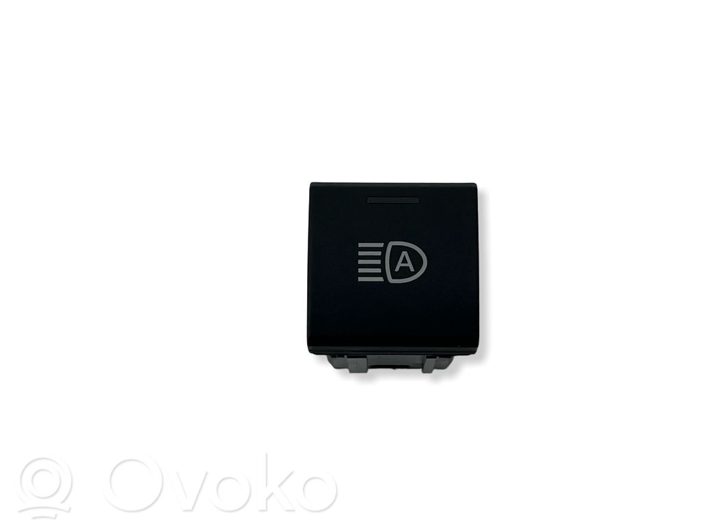 Toyota Yaris XP210 Otros interruptores/perillas/selectores 