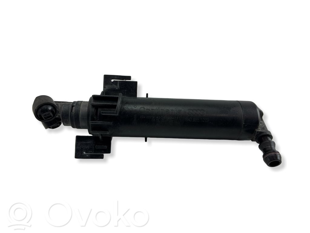 Audi A4 S4 B8 8K Dysza spryskiwacza lampy przedniej 