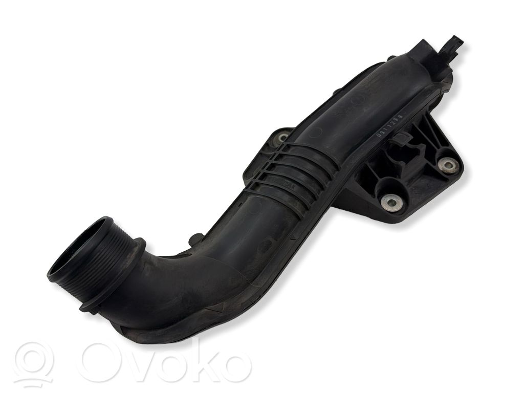 Audi A4 S4 B8 8K Wąż / Rura intercoolera 