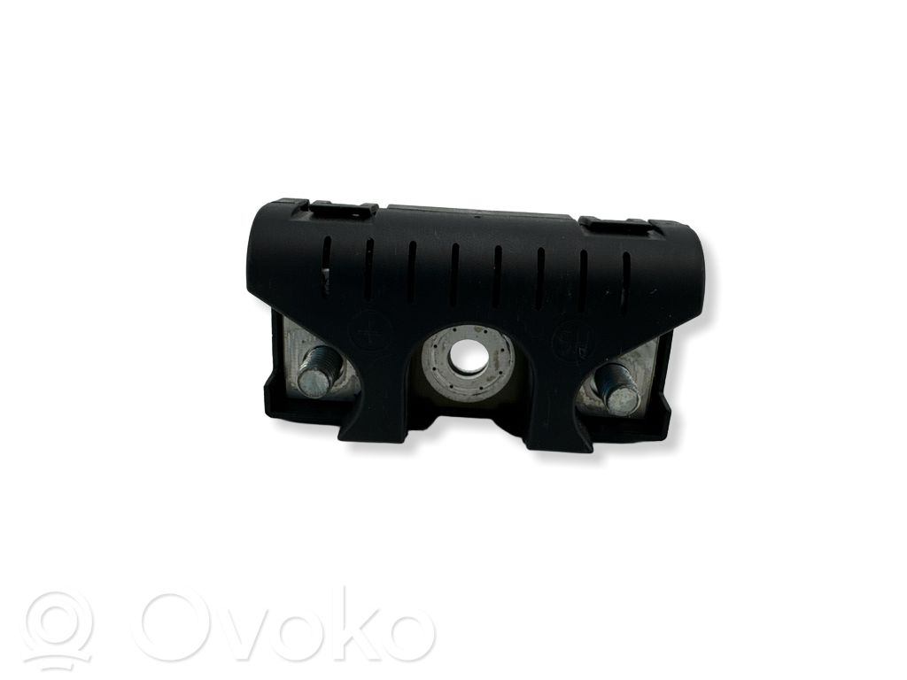 Audi TT TTS Mk2 Antenos stiprintuvas 
