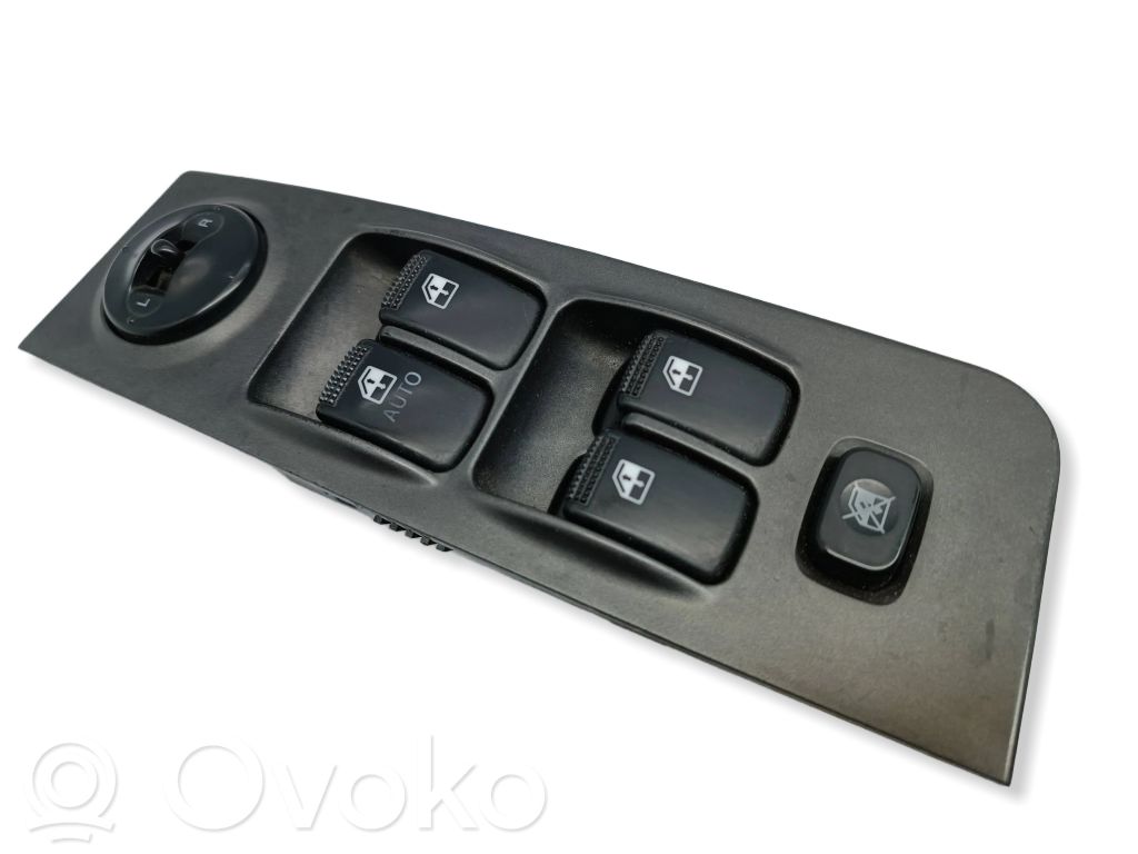 Hyundai Matrix Electric window control switch 