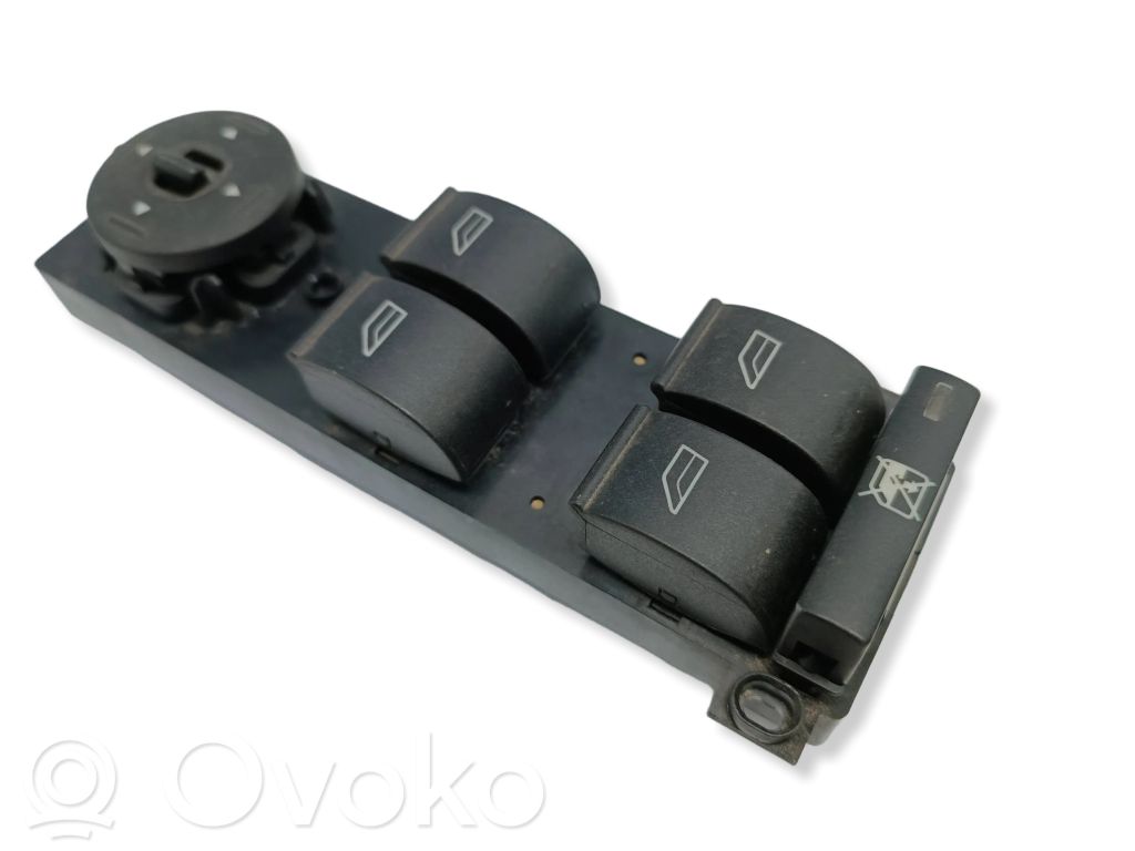 Electric window control switch   3M5T14A132AF,03168104