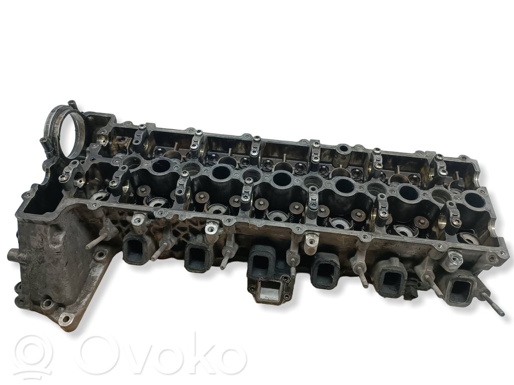 BMW 7 E65 E66 Engine head 